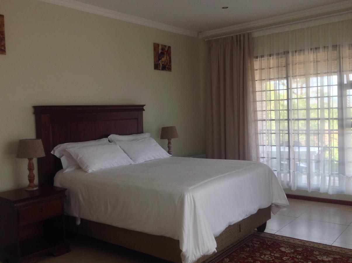Vinolux Guest House Umtata Eksteriør bilde